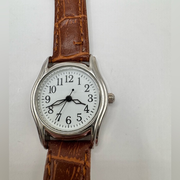 Set of two Calvin hill watches needs battery - Picture 4 of 13